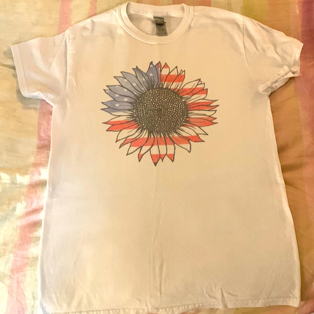 Size small sunflower flag